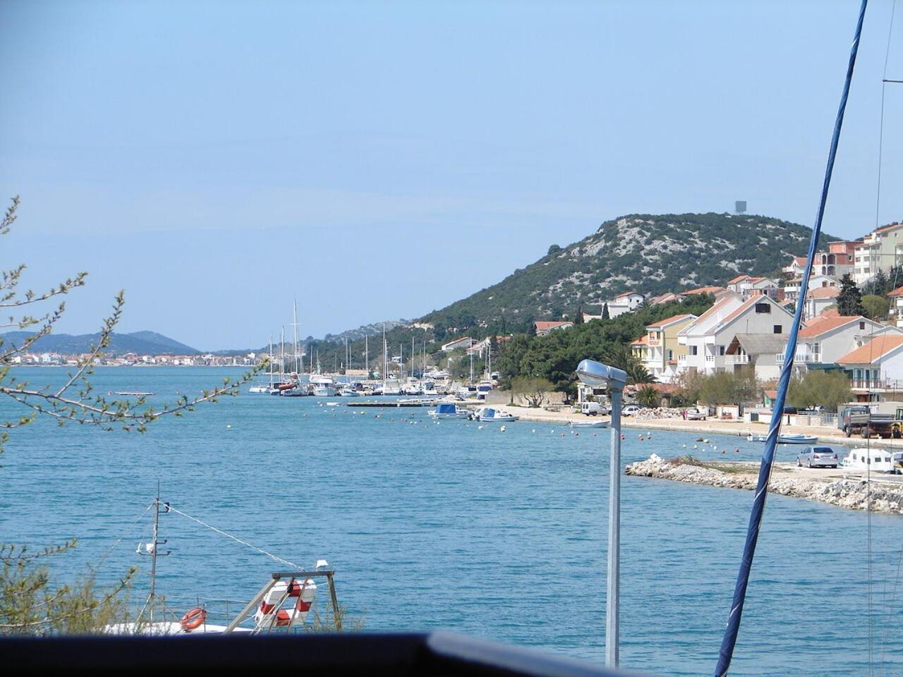 Apartments Ive - With Sea View Tisno Exterior foto